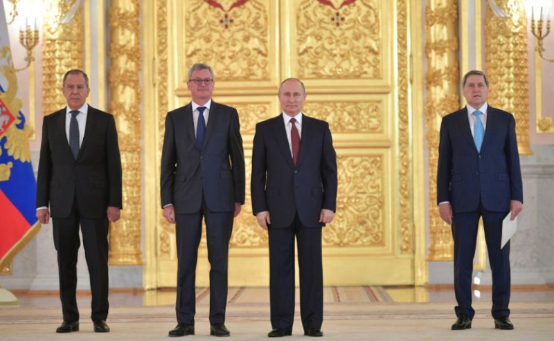 Американцы оценили "мрачное искусство" дипломатии Лаврова