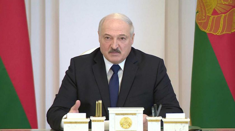 Белорусы нанесли Лукашенко "смертельную рану" - эксперт