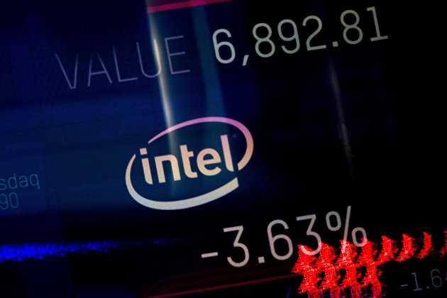 Чистая прибыль Intel за 2021 год снизилась на 5%, до 19,9 миллиарда долларов