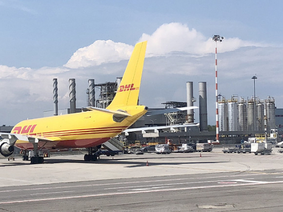 DHL прекратит экспресс-доставку грузов по России с 1 сентября