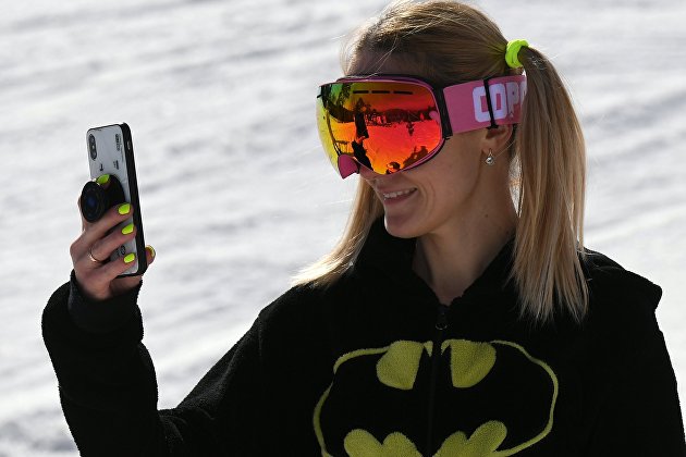 Эксперт Верещагин объяснил, как безопасно использовать смартфон в морозную погоду