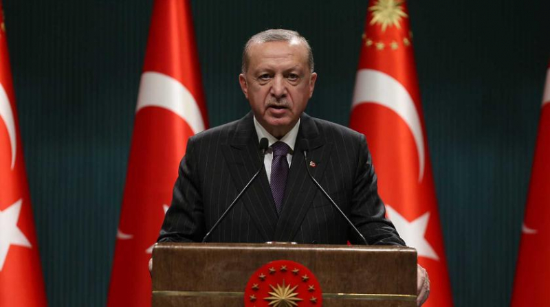 Эрдогану подарили карту "Тюркского мира" с российскими землями