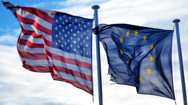 Европа получила шанс освободиться от опеки США - политолог