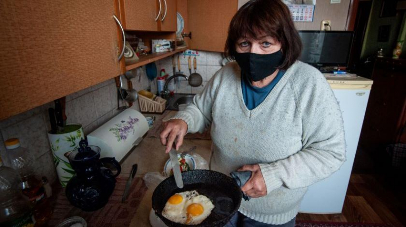 Голодающим российским пенсионерам посоветовали подрабатывать