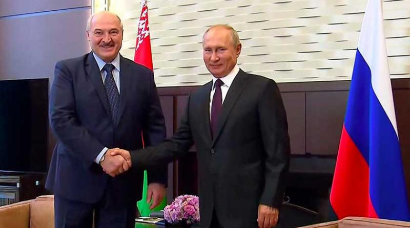"Грязная игра Лукашенко и Кремля": Польша обвинила Россию в ситуации с мигрантами на границе