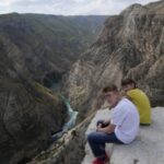 <span class="title">Почему туристы едут в Дагестан?</span>