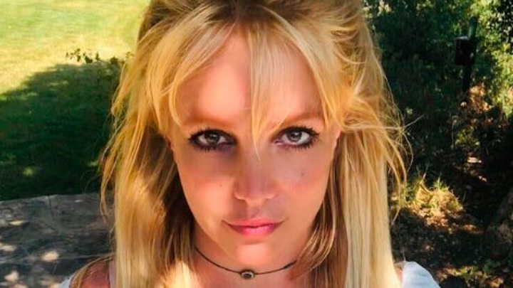 Избитая Бритни Спирс вышла на связь с поклонниками: "Было жестоко"