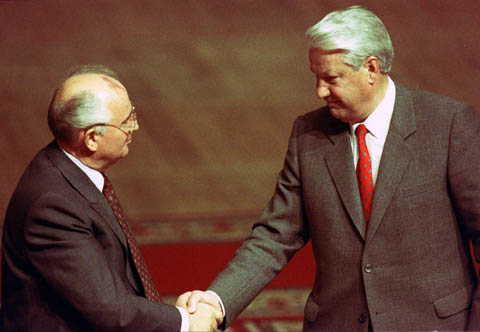 Как Ельцин довел до расширения НАТО: СМИ подняли старый архив