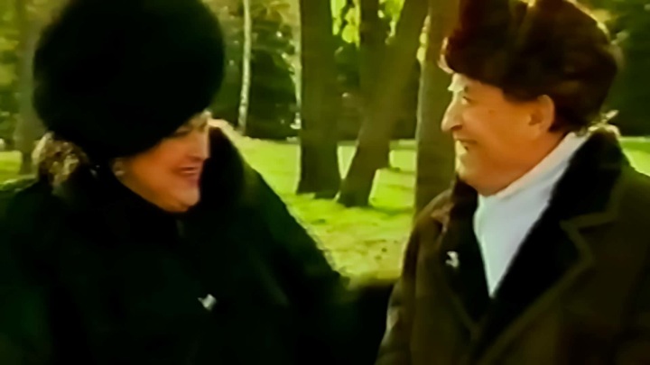 Какие отношения связывали Зыкину с автором песни "Оренбургский пуховый платок"