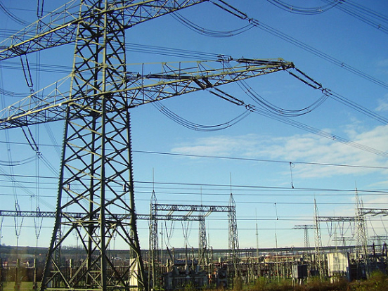 «Коммерсант»: Биржевые цены на электричество в России в декабре достигли исторического максимума