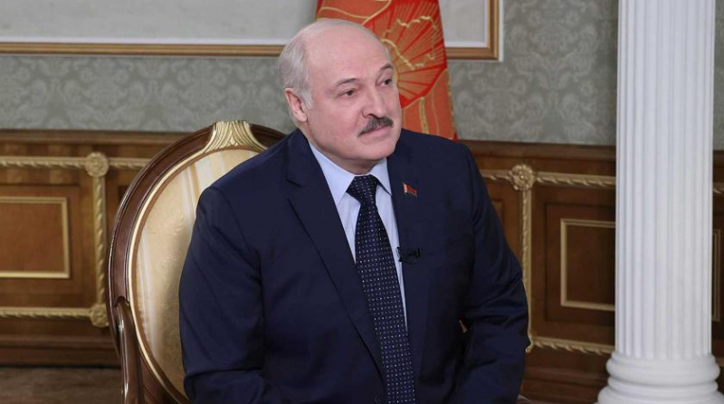 Конфликт России и Украины закончится миром: Лукашенко рассказал о выборе Киева