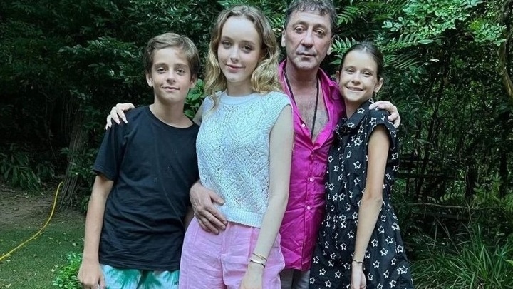 Лепс показал фото из отпуска с тремя детьми