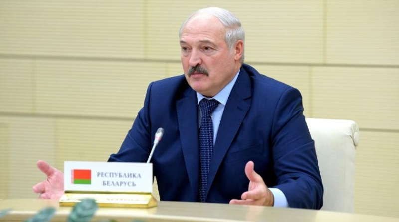 Лукашенко указал на "безмозглых" виновных в развале СССР 