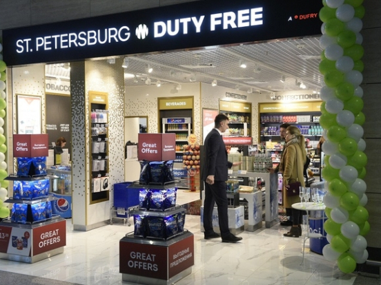 Минфин предлагает пускать в магазины Duty Free пассажиров внутрироссийских рейсов