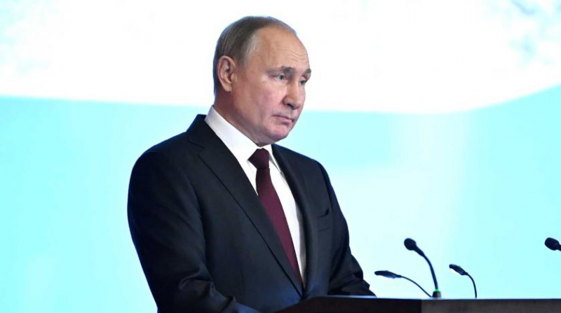 "Минские соглашения убиты": Путин выступил перед журналистами - LIVE