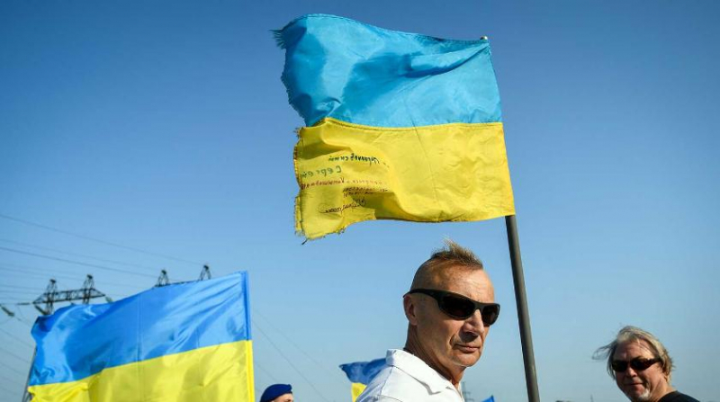 На Украине пообещали со страшной силой "лупить" Россию
