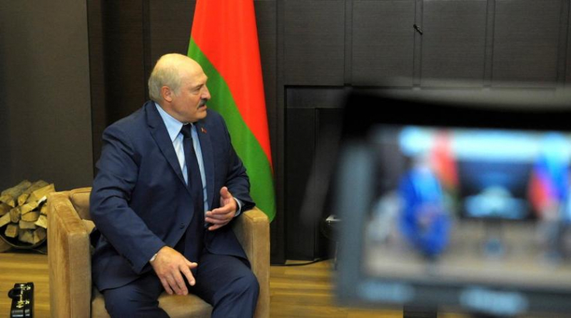 Неудобный для Москвы: эксперт указал на политический "шок" у Лукашенко