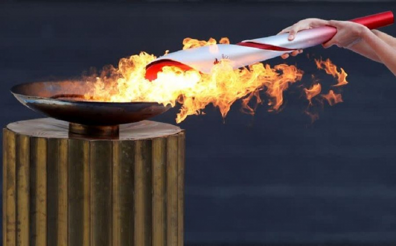 Олимпийский огонь зимних Игр-2022 доставили в Пекин