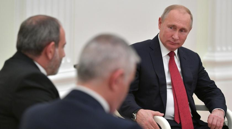 Посмотревший в сторону НАТО Пашинян разозлил Кремль