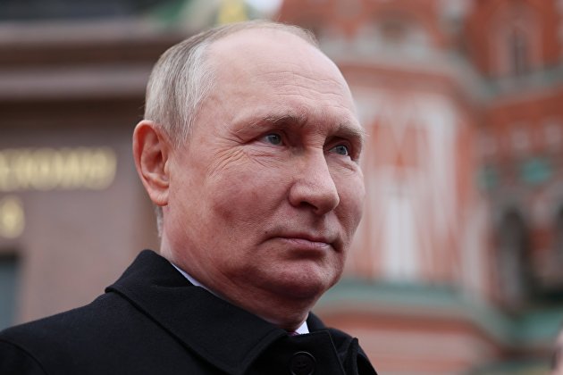 Путин поручил организовать переход госорганов на систему искусственного интеллекта