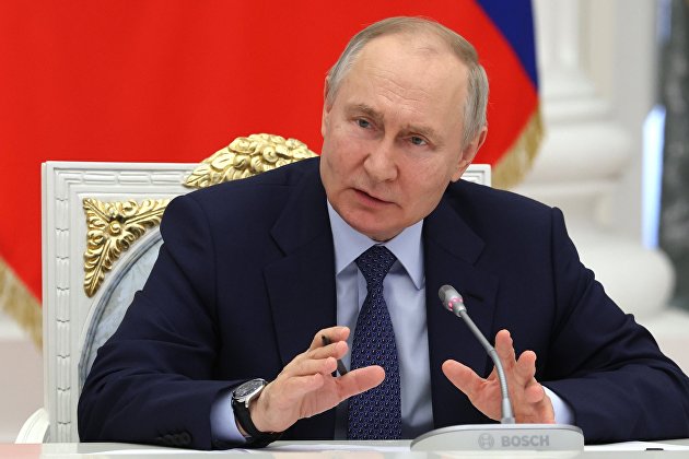 Путин поручил рассмотреть вопрос о разработке программы развития российского инжиниринга