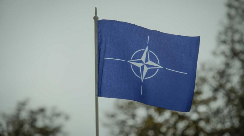 Шанс есть: Россия и НАТО не собираются отказываться от диалога - политолог