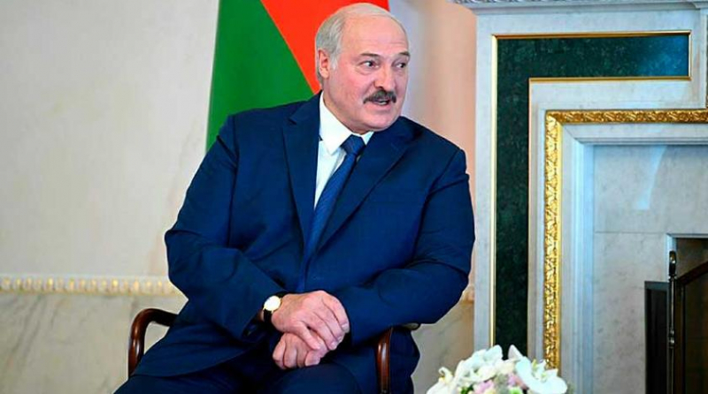 "Сошел с орбиты": политолог предостерег Путина от предательства Лукашенко