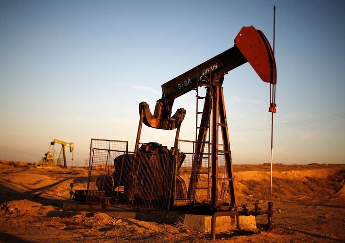 Стоимость нефти стабильна на данных о снижении запасов в США