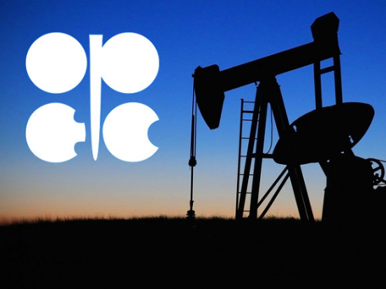 Страны ОПЕК+ решили придерживаться текущего плана по увеличению нефтедобычи