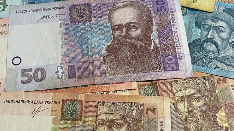 Украина попросила Запад отдать ей "ковидные" деньги
