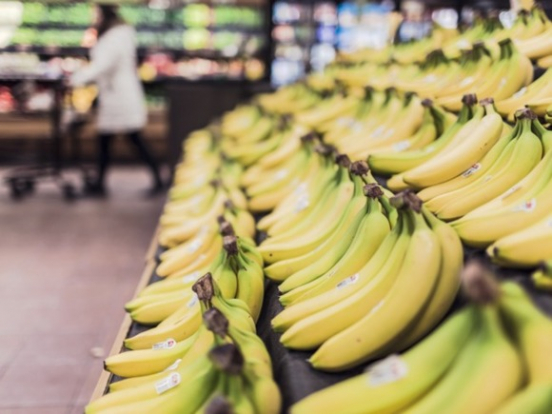 В Эквадоре из-за антироссийских санкций бесплатно раздают бананы