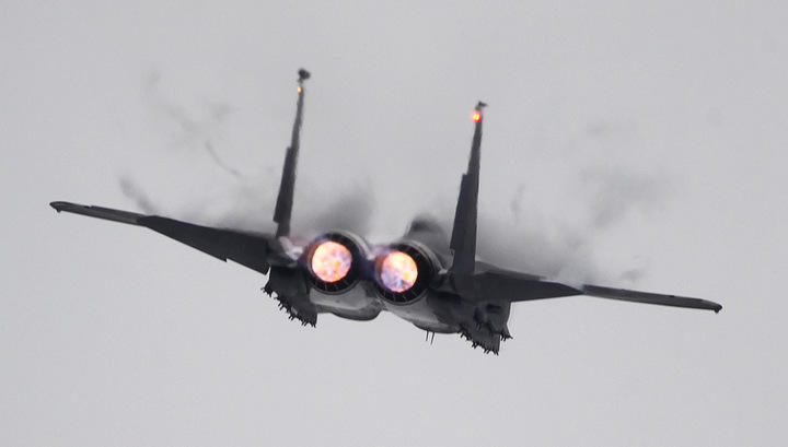 В Японии нашли тело пилота разбившегося истребителя F-15