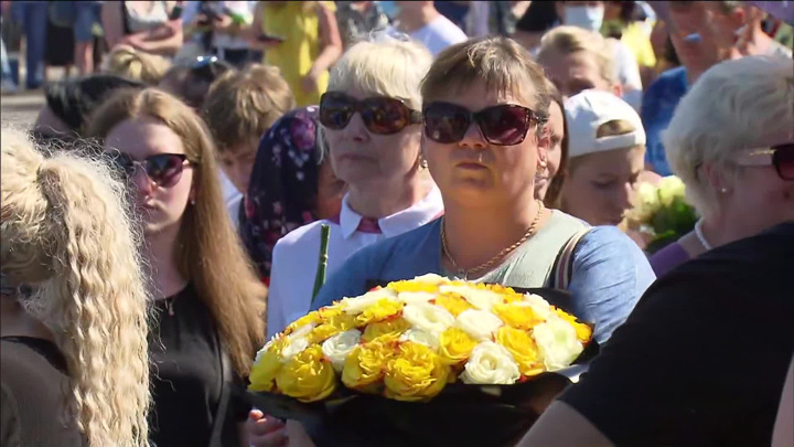 В Москве проходит церемония прощания друзей и родственников с Юрием Шатуновым
