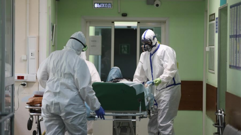 В России зафиксировали 1 254 смерти из-за коронавируса за сутки