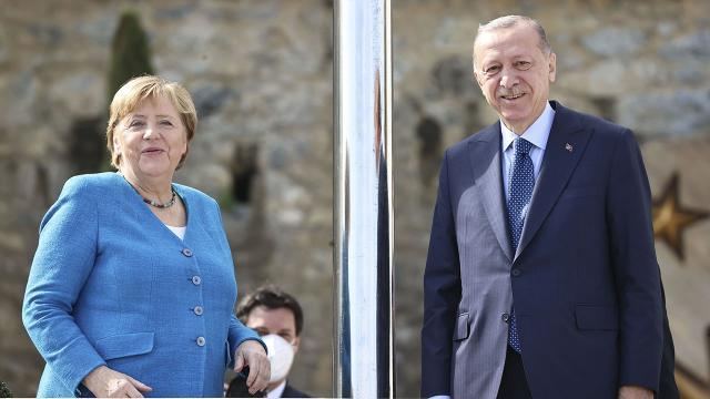 В Турции проходят переговоры Реджепа Тайипа Эрдогана и Ангелы Меркель