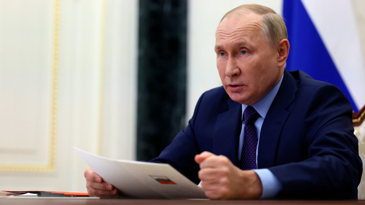 Владимир Путин выразил соболезнования в связи с гибелью Пускепалиса