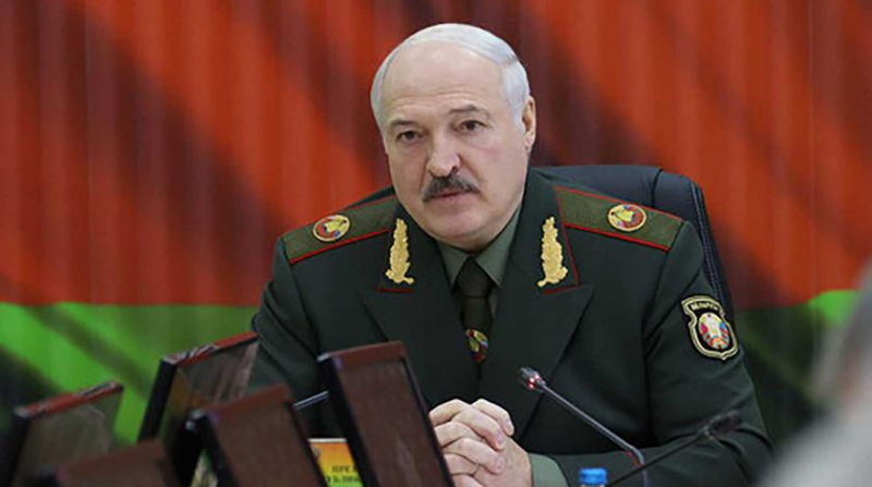 Запад использует мигрантов против России в случае войны с Украиной - Лукашенко