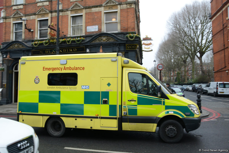Более десяти человек пострадали в результате обрушения здания в Лондоне