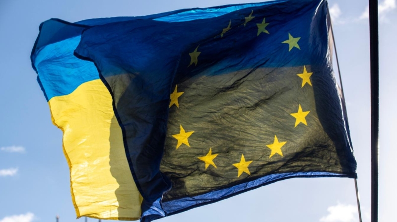 FT: ЕС решил передать замороженные российские активы Киеву этим летом