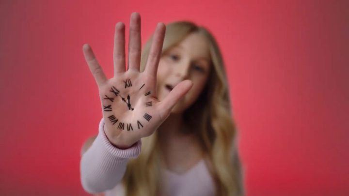 В Сети появился клип на песню России для "Детского Евровидения"